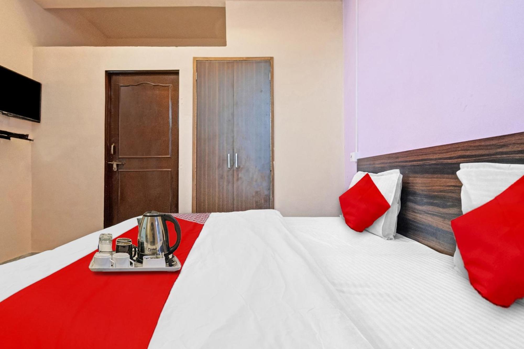 OYO 87824 Hotel Gs Jaipur Buitenkant foto